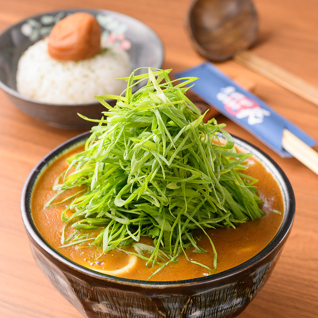 裏野田 英の外観